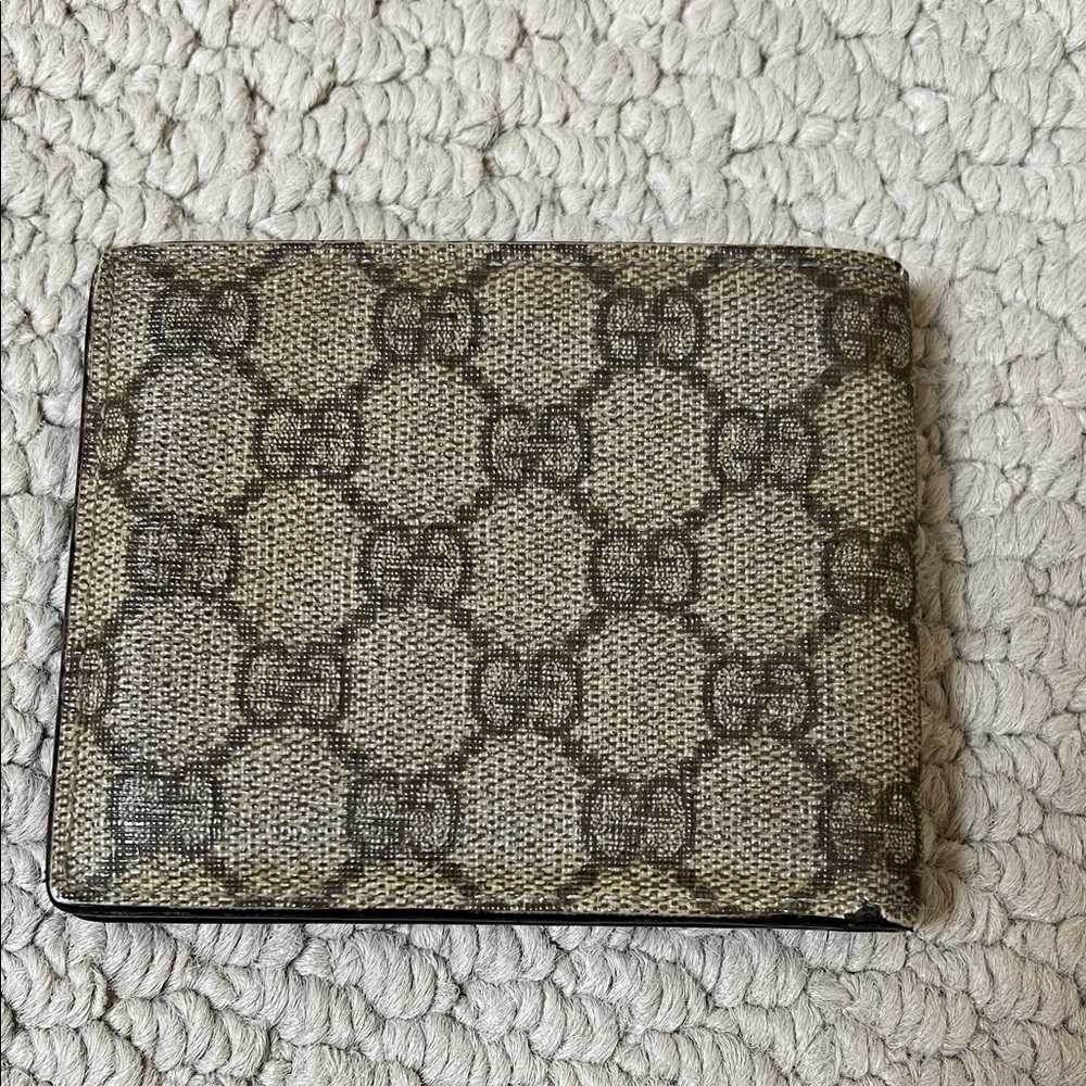 Gucci Tan and Brown GG Pattern Wallet - Picture 3 of 7